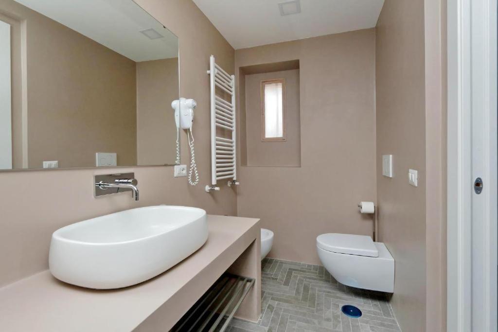 Della Croce Rooms Рим Экстерьер фото