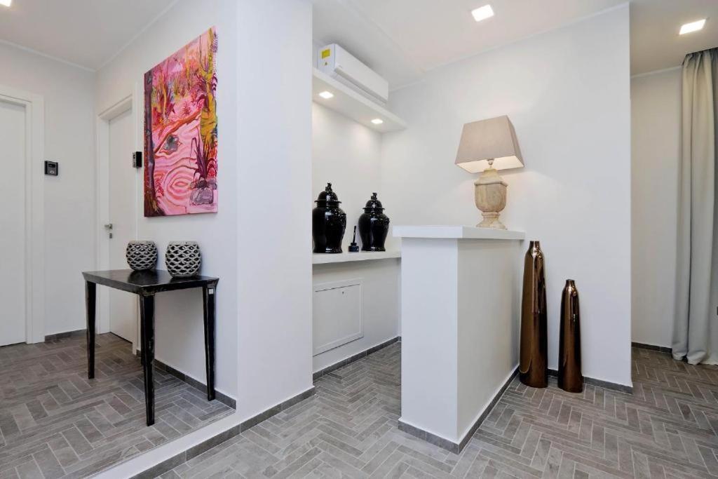 Della Croce Rooms Рим Экстерьер фото